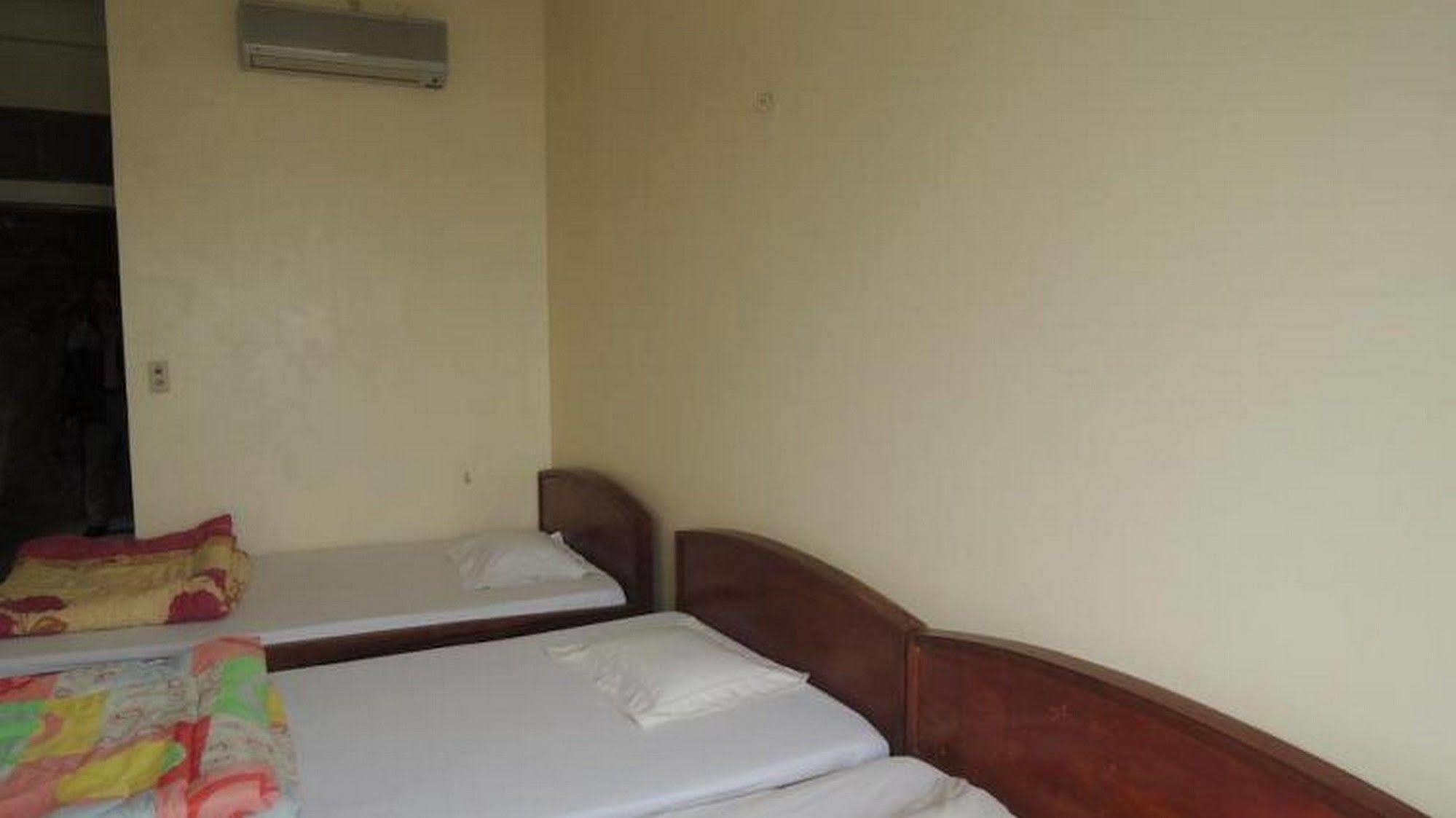 Nam Phuong Hotel Dong Khe Sau Exterior foto