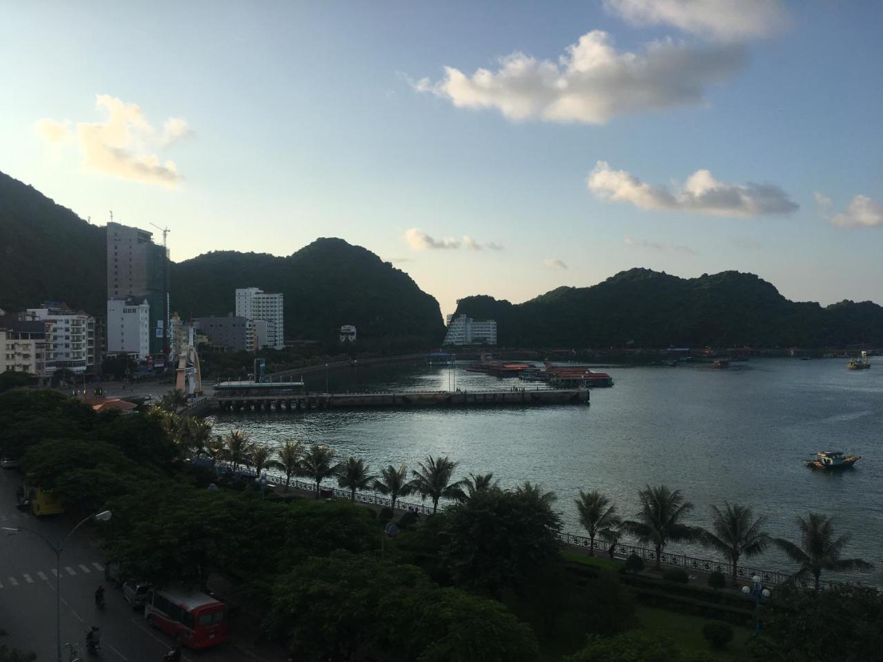 Nam Phuong Hotel Dong Khe Sau Exterior foto